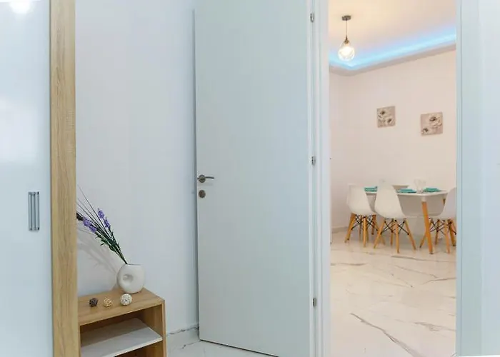 Nikogroup Plaza Διαμέρισμα *