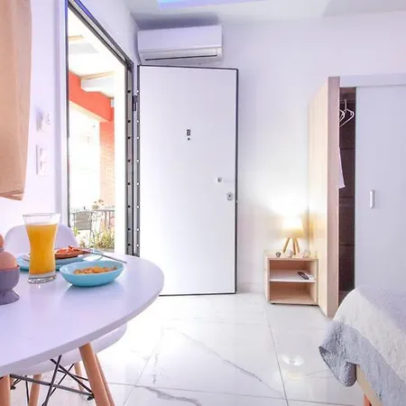 Nikogroup Plaza Apartment Polychrono