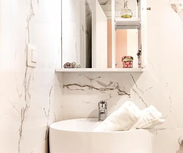 Nikogroup Plaza Apartamento Polychrono