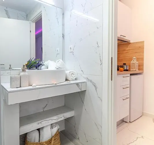 Nikogroup Plaza Polychrono